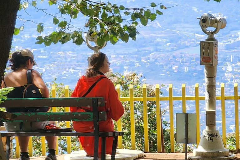 Tour a pie por Tirana y la montaña Dajti con teleférico incluido