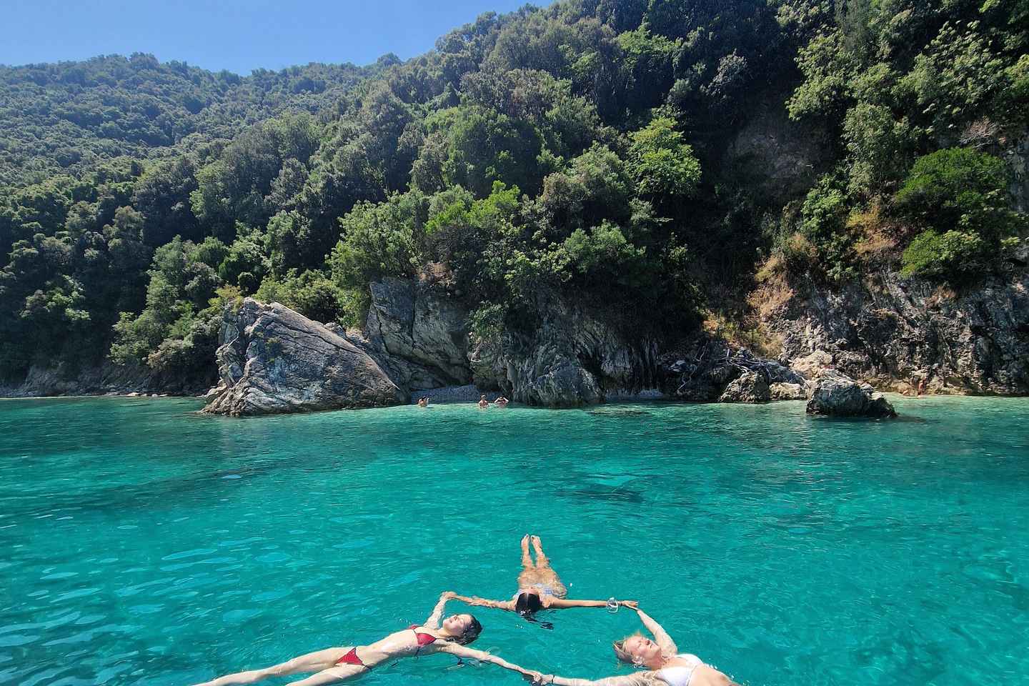 探秘通戈与卡萨米尔岛:一日游美食体验