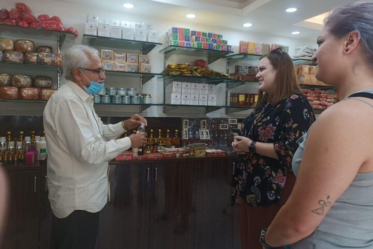 Tour do mercado de Délhi para casamento/têxteis com guia femininoCusto da excursão de dia inteiro