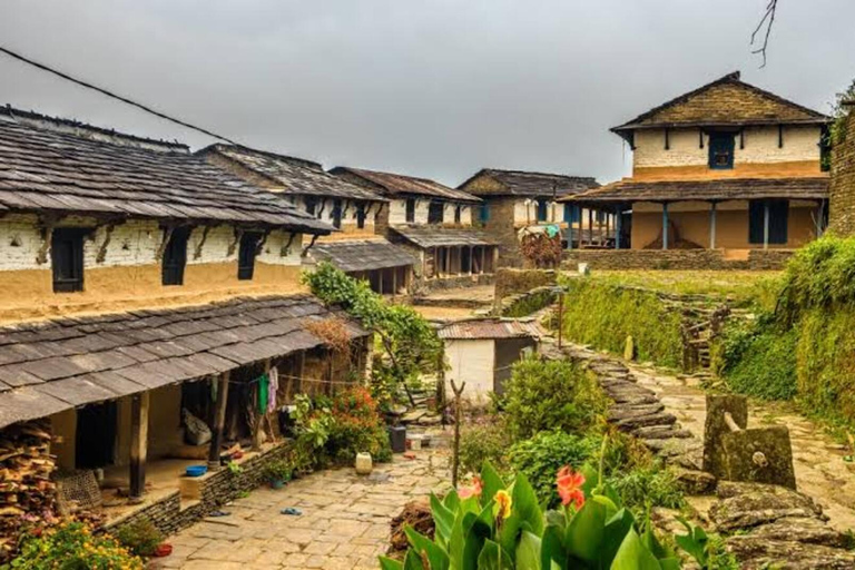 Pokhara: Australian Camp, Pothana & Dhampus Day Private Hike