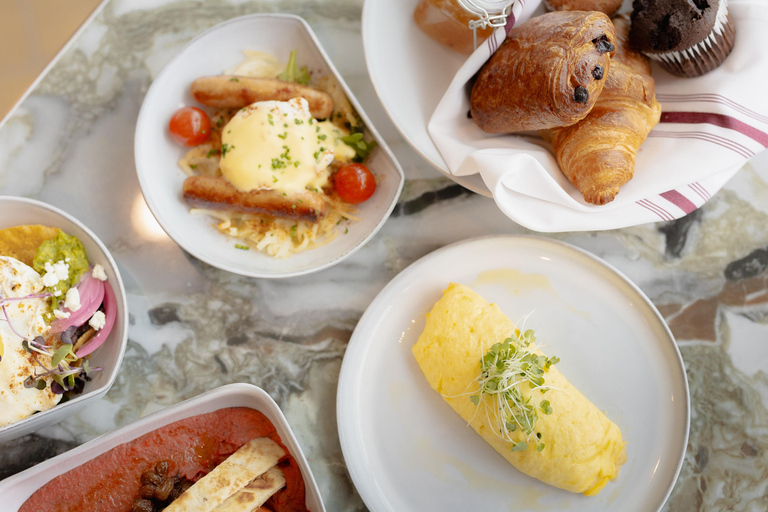 مطار فانكوفر: صالات مطار بلازا بريميوم فيرستبلازا بريميوم فيرست (رصيف سفن D) - 3 ساعات