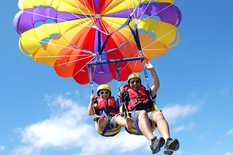 Punta Cana: Speedboat-Aktivität mit Schnorcheln und Parasailing