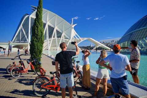 Fahrradtour zu den wichtigsten Sehenswürdigkeiten von Valencia: Altstadt, Turia und Ciudad de las Artes y las Ciencias