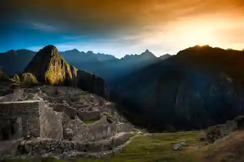 MACHUPICCHU AMANECER