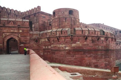 Increíble tour privado del amanecer del Taj Mahal desde Delhi