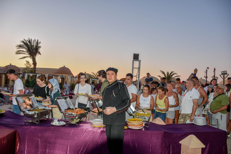 Jeep-Safari-Abenteuer mit Kamelritt, Abendessen und ShowAbholung vom Hotel in Hurghada