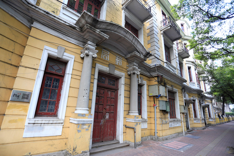 Explore Hidden Guangzhou: Cuisine, Heritage & Social Change