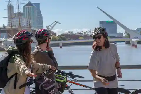 BA: Full Day Bike Tour, Foodie & Cultural Immersion max 6ppl