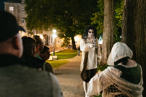 Quebec Interactive Street Theatre: "Crimes in New France" Interactive Street theater in French