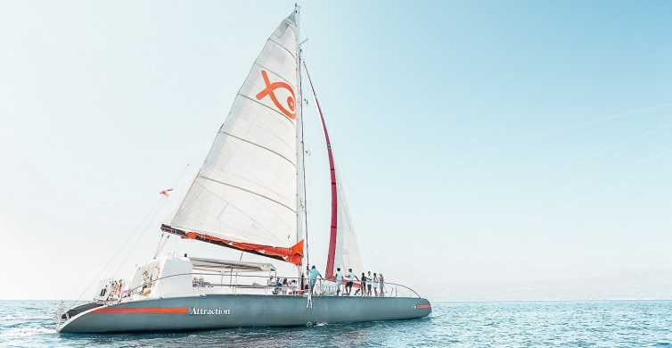 Bay of Palma: Catamaran Excursion including Lunch and Drinks