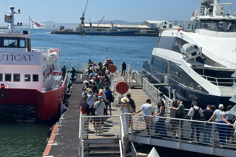 Robben Island y V &amp; A Waterfront Tour guiado con ticket de entrada.Excursión por la Isla Robben y el paseo marítimo con ticket de entrada y traslado.