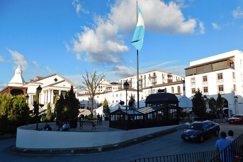 Tour of La Aurora Zoo, Historic Center, and Ciudad Cayalá in Guatemala