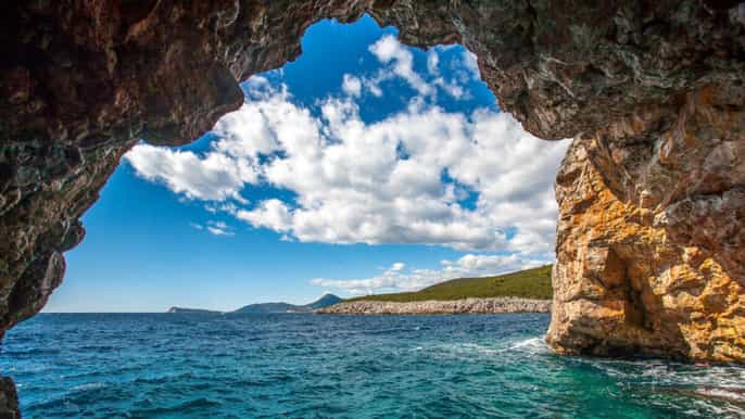 Kotor: Our Lady of the Rocks, Mamula and Blue Cave Boat Tour