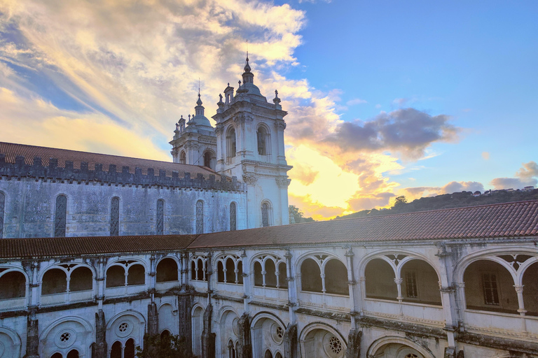 From Lisbon: Medieval Tour, Batalha, Tomar, Alcobaça, Óbidos Private Tour Option