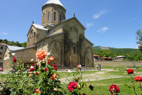 Desde Tiflis: Excursión por el Patrimonio de Mtskheta, Jvari y Samtavro