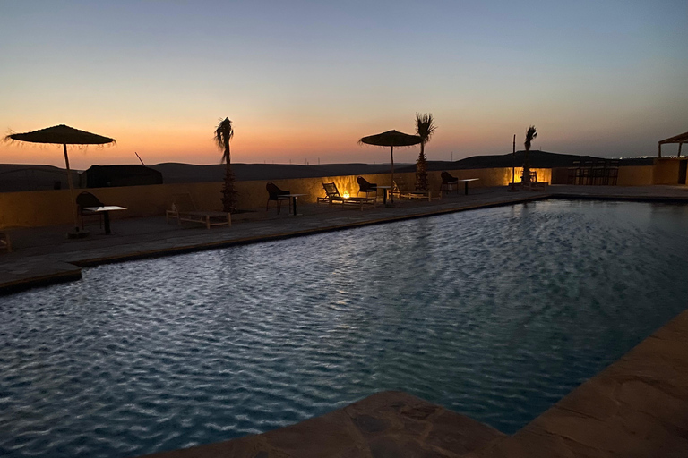 Una notte indimenticabile nel deserto: cena, giro in cammello e in quadNotte indimenticabile nel deserto: cena, giro in cammello e quad