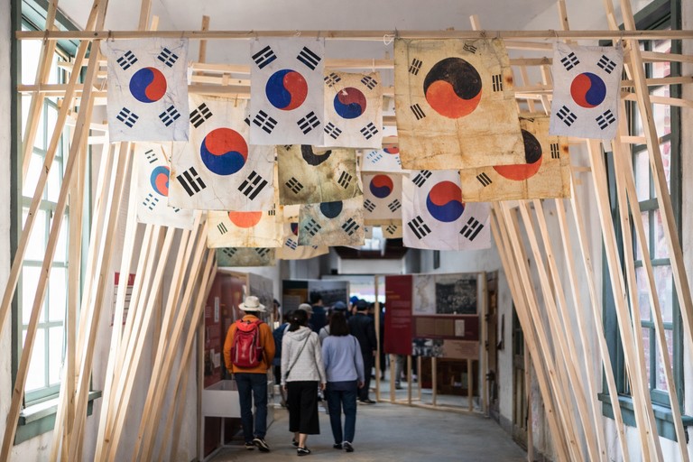 Seoul: Korea's Modern History - Occupied, Resisted & Rebuilt Seoul: Korea's Modern History Tour