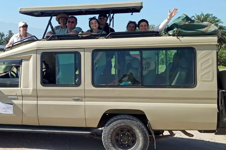 Nairobi: Impala Sanctuary, Kit Mikayi & Ruma Park Tour