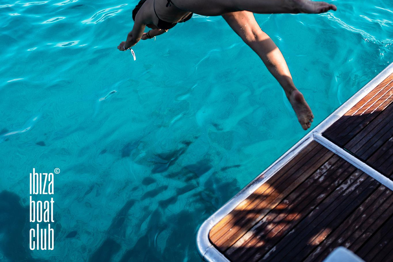 Ibiza : Croisière d&#039;une journée à Formentera avec Paella et boissons