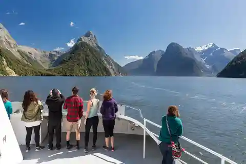 De Te Anau: Cruzeiro guiado por Milford Sound e excursão de autocarro panorâmico