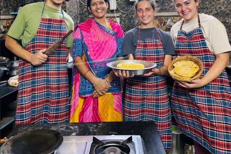 AULA DE CULINÁRIA DURGA EM UDAIPUR