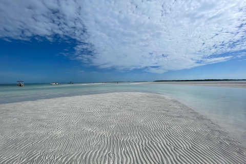 Aventura particular em um banco de areia no interior de Key West