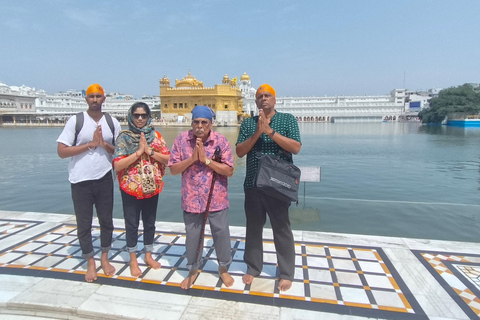 Amritsar: Golden Temple, Jallianwala Bagh, Wagah Border Tour