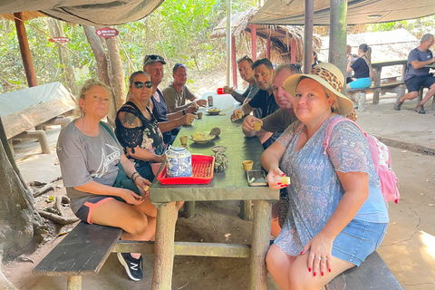 Ho Chi Minh: Ben Duoc Cu Chi Tunnels Private Half-Day Tour Standard Group Tour Max 25 Pax