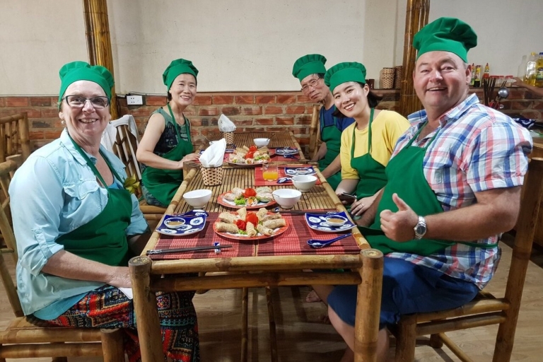 Hoi An: Tradycyjne lekcje gotowania z lokalną rodziną Cam Thanh