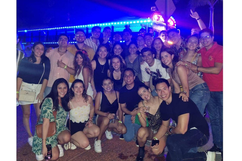 Panama City: Chiva Parrandera Tour with Open Bar and Crossover Music Panama City: Rumba at Chivas Parranderas