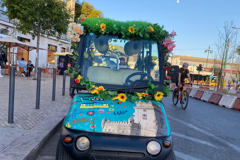 Lisbon: Private full Day Sightseeing tour by tuk-tuk.