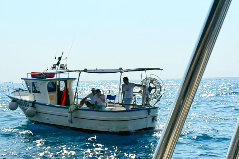 Positano: Fishing Tourism Experience with Enzo Positano: Fishing Tourism Experience with Enzo