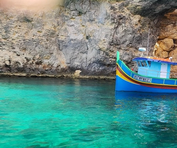Malta: Comino, Blue Lagoon, Crystal Lagoon and Cave Tour