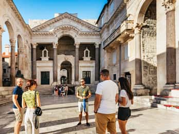 Split: Old Town and Diocletian Palace Walking Tour