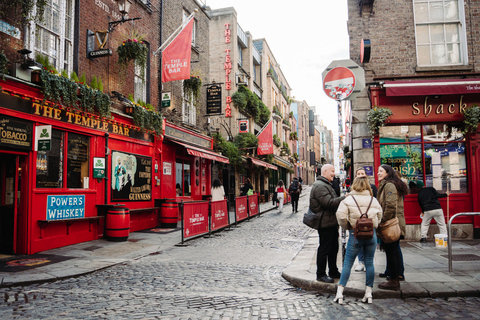 Dublin: Trinity College, Castle, Guinness and Whiskey Tour