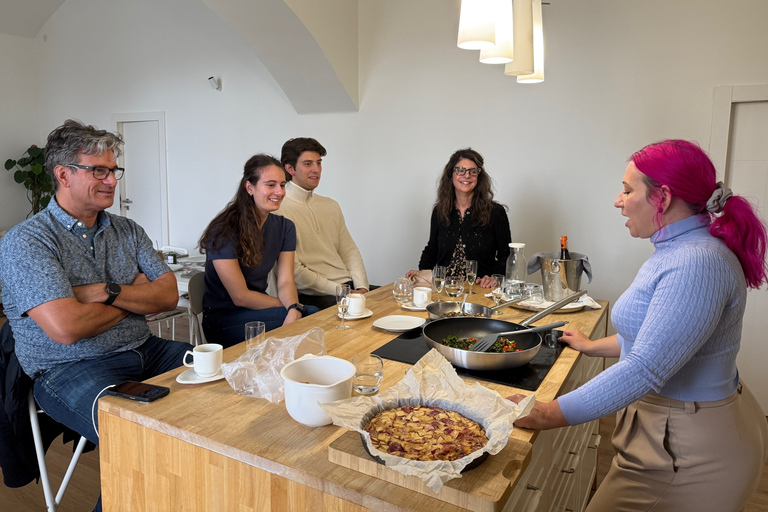 Prague: Farmers Market and Brunch Class with Celebrity Chef