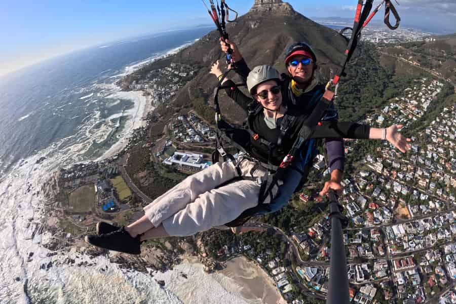 Kapstadt: Tandem-Gleitschirm-Abenteuer. Foto: GetYourGuide Kapstadt: Tandem-Gleitschirm-Abenteuer. Foto: GetYourGuide