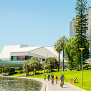 Adelaide: City to Sea, Bike and Kayak Safari