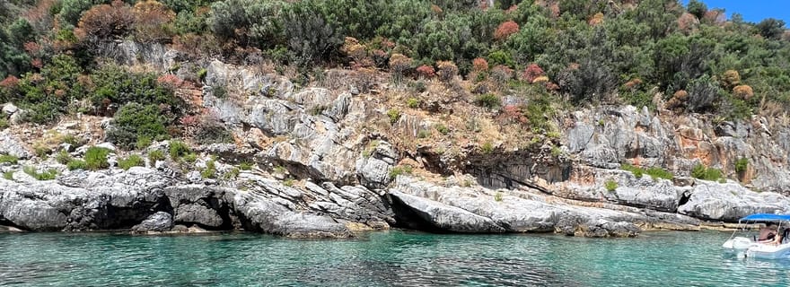 Depuis Diamante : Excursions en bateau vers l'île de Cirella avec arrêt baignade