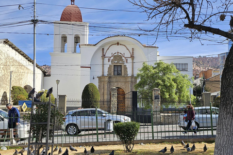 La Paz: City Tour Classic + Telefericos + Valle de la Luna Half Day