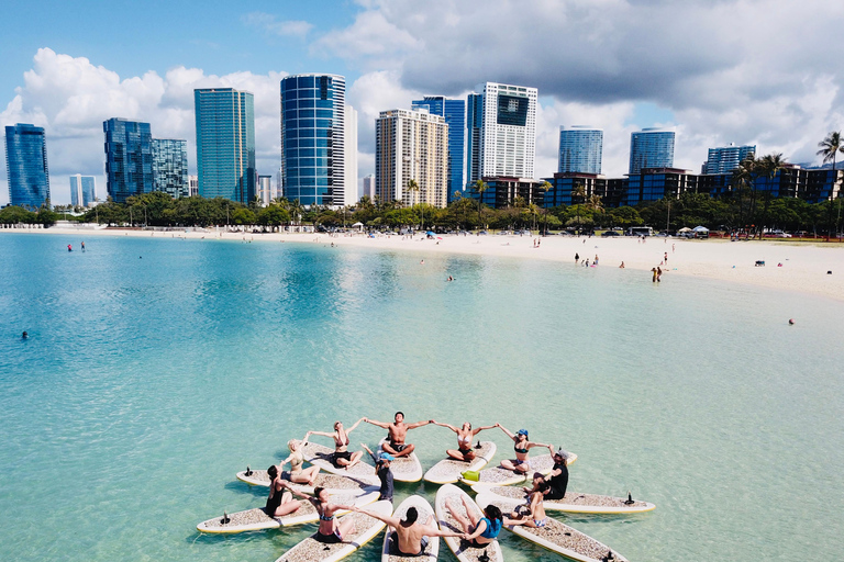 Honolulu : Cours de yoga SUP (Standup Paddleboard)