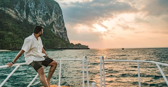 Krabi: Phi Phi&4 Islands Sunset Tour Premium Speed Catamaran