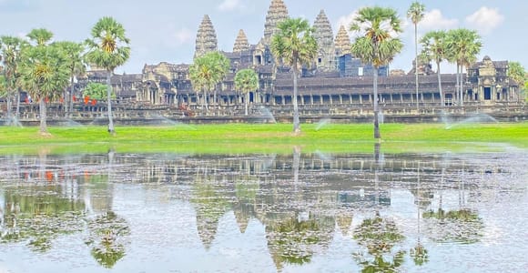 Siem Reap: Angkor Wat Small-Group Day Tour