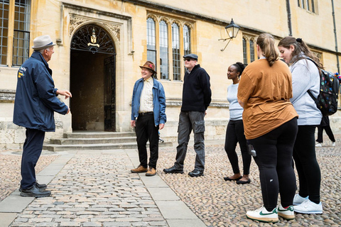 Oxford: Town & Gown Walking Tour in Spanish