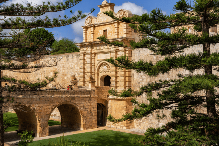 Malta: 3 miasta, Marsaslokk, Błękitna Grota, Świątynie Hagar QimMalta: Prywatny lokalny kierowca na całej Malcie i Gozo (5 godz.)