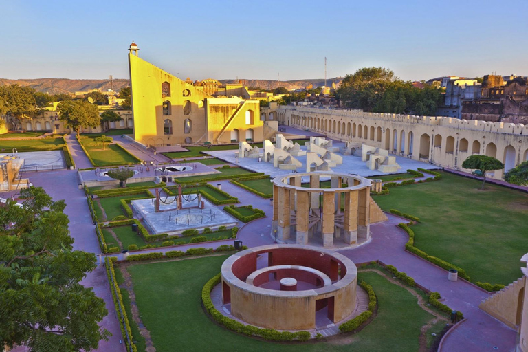 Jaipur : Visite privée d'une jounée de la villeVisite privée d'une jounée avec guide et voiture