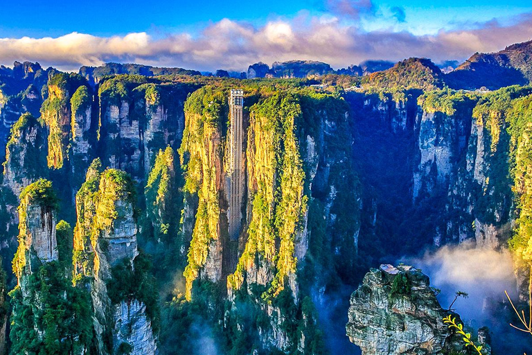 Zhangjiajie: Helicopter Flight over Avatar Mountains Sanguansi Helicopter Flight Experience Route A