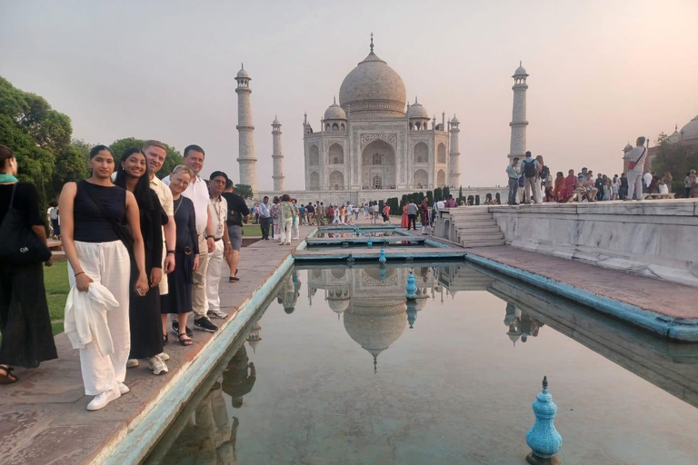 Delhi: 6-Day Golden Triangle Tour with Varanasi Tour without Hotels