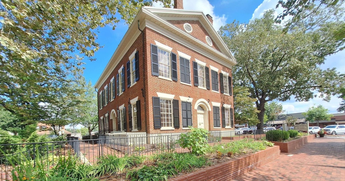 Recorrido a pie y juego de la búsqueda del tesoro en Dahlonega