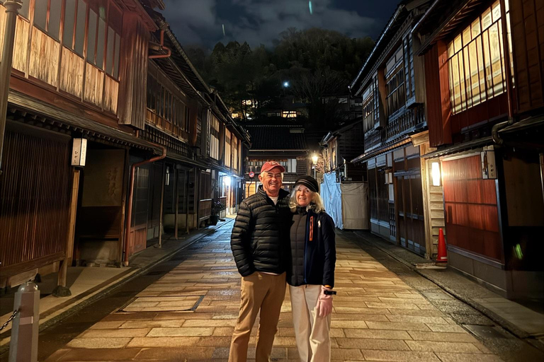 Kanazawa Night Tour with Matcha Experience